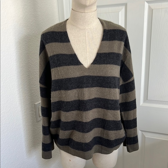 Vince Striped V-Neck Sweater - Olive and Black